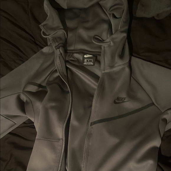 Nike Gray Zip-Up Hoodie - Picture 1 of 1